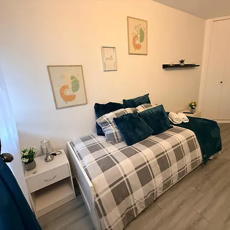 Les Trois Koush Apartment Courcouronnes