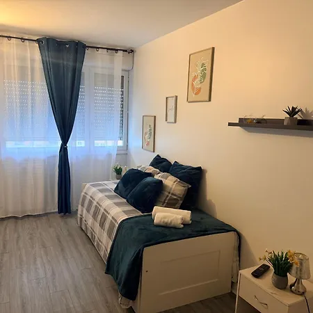 Les Trois Koush Apartment Courcouronnes