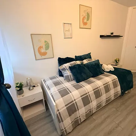 Les Trois Koush Apartment Courcouronnes